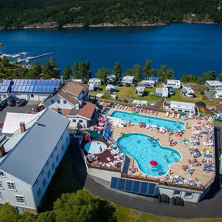 4 Person In Risør