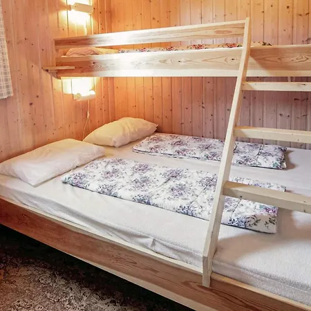 4 Person In * Risør