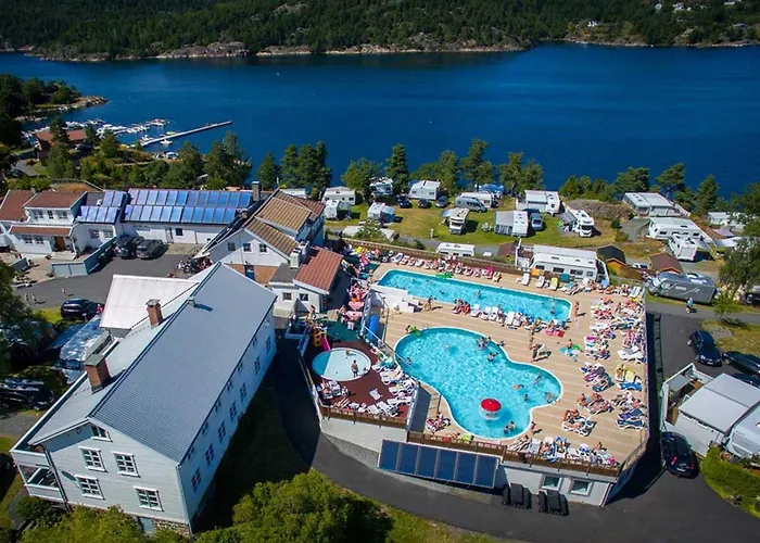 4 Person In Risør